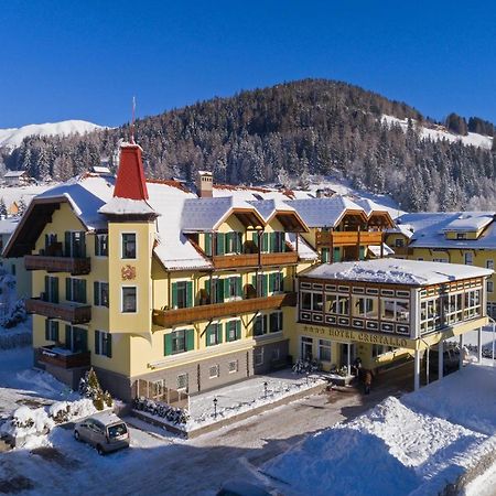 Hotel Cristallo Dobbiaco Eksteriør billede