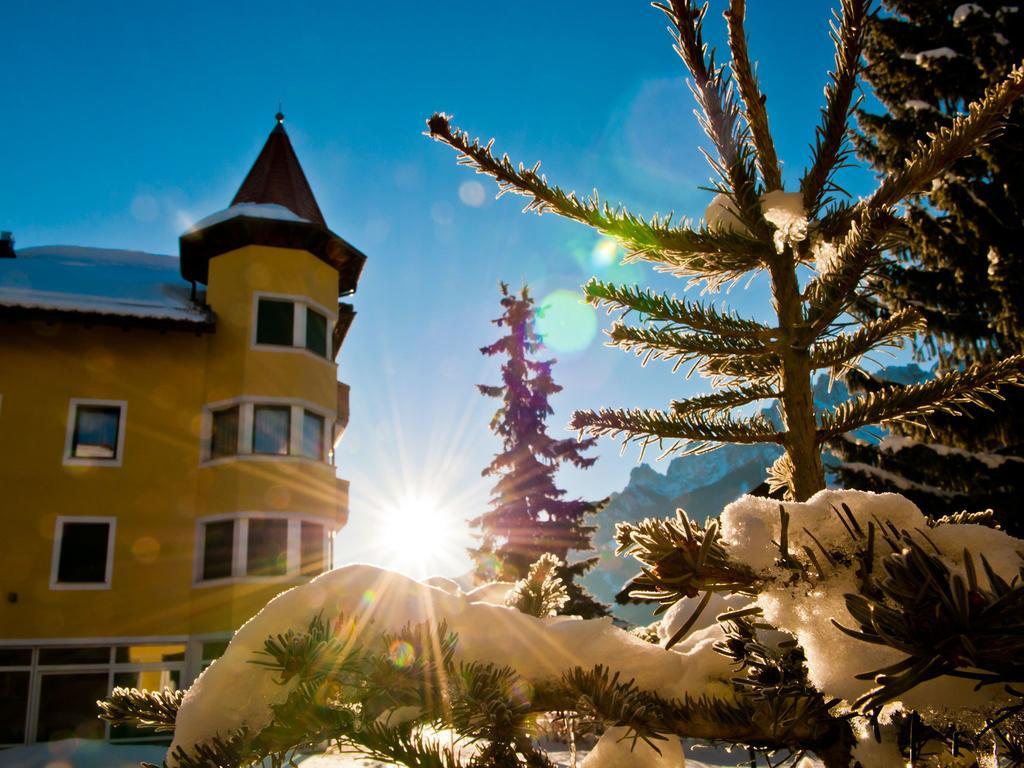 Hotel Cristallo Dobbiaco Eksteriør billede